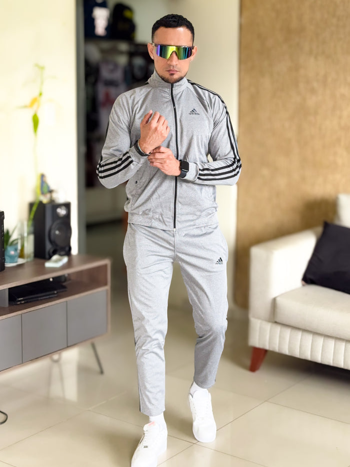 Conjunto Deportivo Adidas clasico Plomo entero