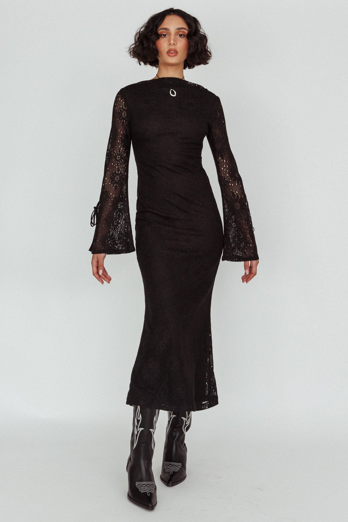 Kalia Long Sleeve Lace Midi Dress Black