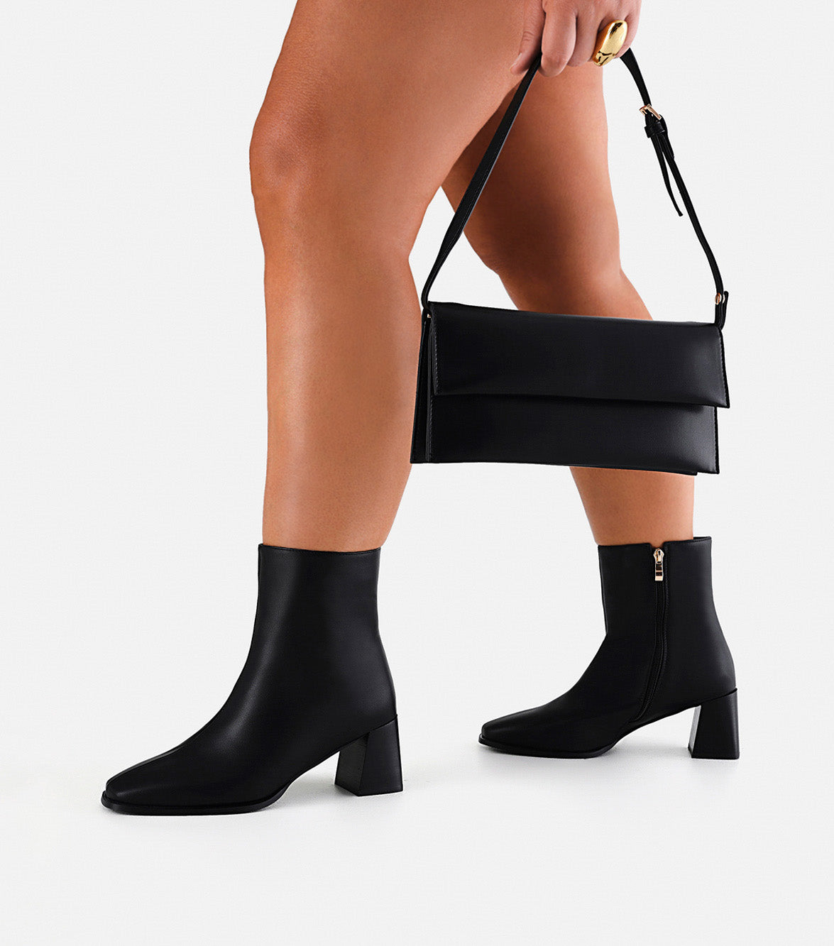 ALANIA CURVE - BLACK