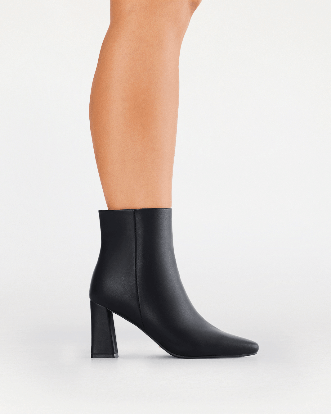 INDEERA CURVE - BLACK