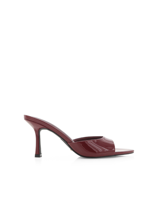 XANTHE - CHERRY RED PATENT