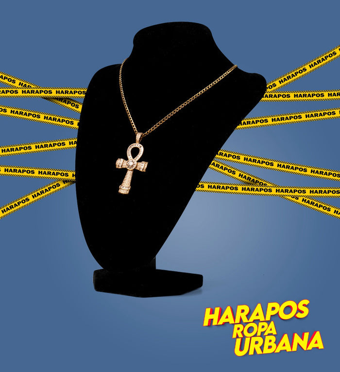 Cadena de acero dorada dije cruz ovalada arriba diamantes
