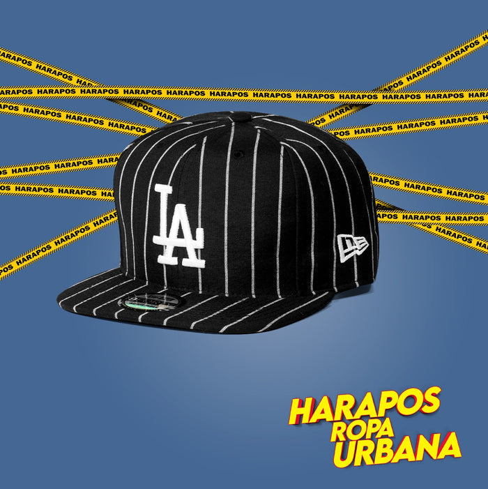 Gorra LA plana negra a rayas blancas