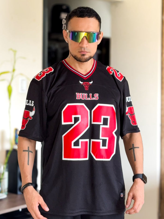 Jersey Chicago Bulls NFL Style 23 Jordan Negra Oversize