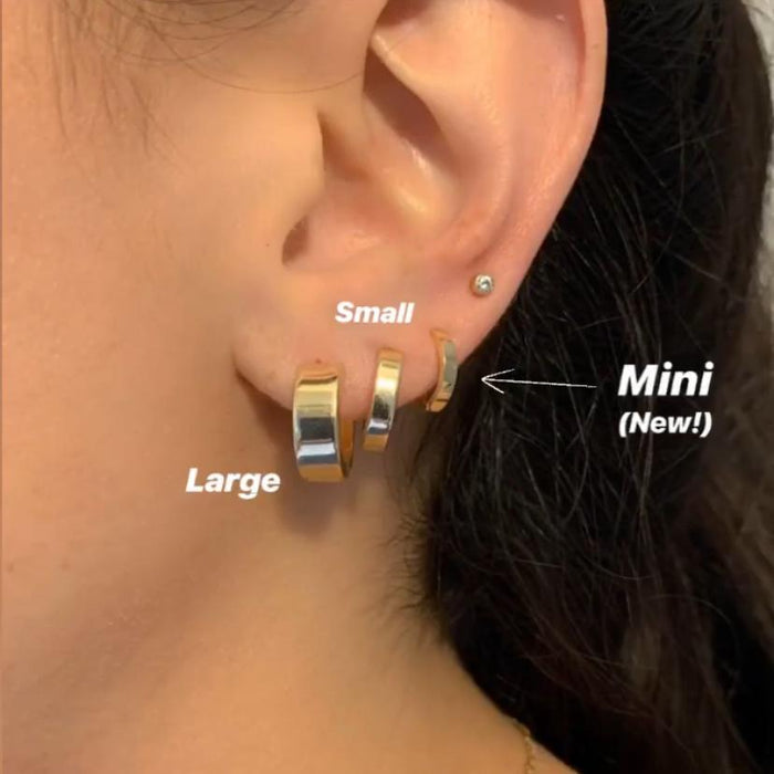 Mini Flat Huggie