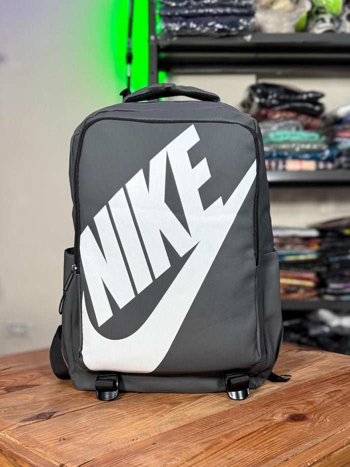 Mochila nike impermeable plomo