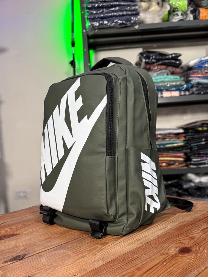 Mochila nike impermeable verde