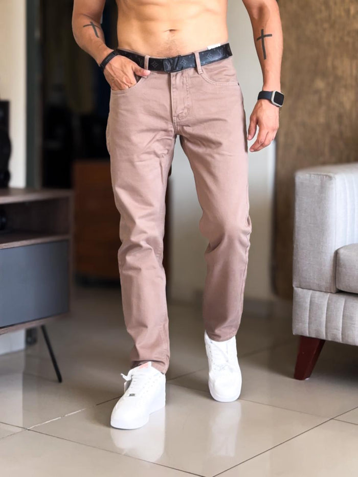 Pantalon jean essentials demin cafe claro clasico