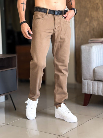 Pantalon jean essentials demin cafe oscuro clasico