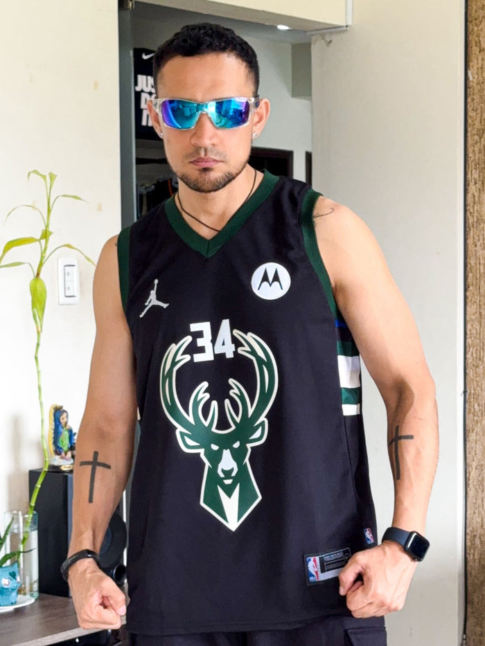 Solera Milwaukee Bucks 34 Antetokounmpo Negro PREMIUM Onplay (Actualizacion 2025)