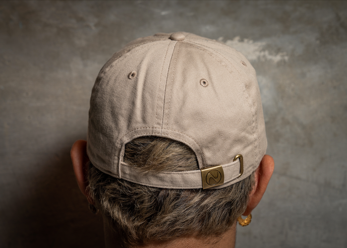 W rogo CAP BEIGE