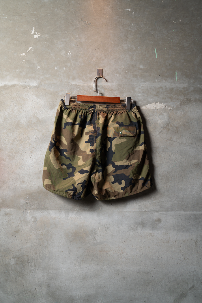 W rogo shorts camouflage