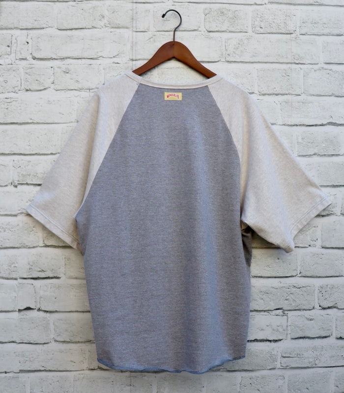 WONDER  T-shirt  logo-purple